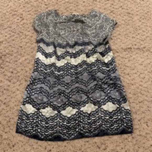 Cabi Tops - Women's Cabi Chantilly Silk Snakeskin Print Tunic Size M Blue Gray 817